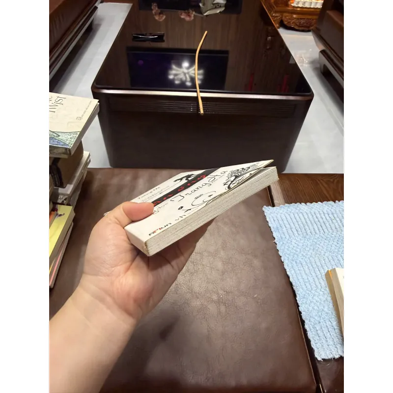 Đàn Ông Không Đọc Trang Hạ – Trang Hạ (Tản văn tình yêu & góc nhìn phụ nữ)- K2 996907