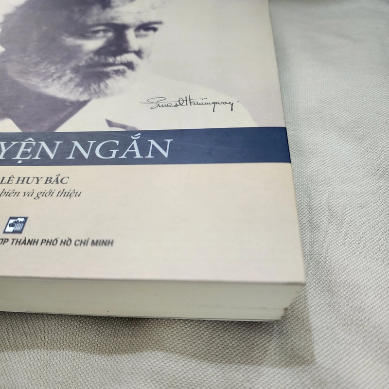 Esnet Hemingway truyện ngắn  456004
