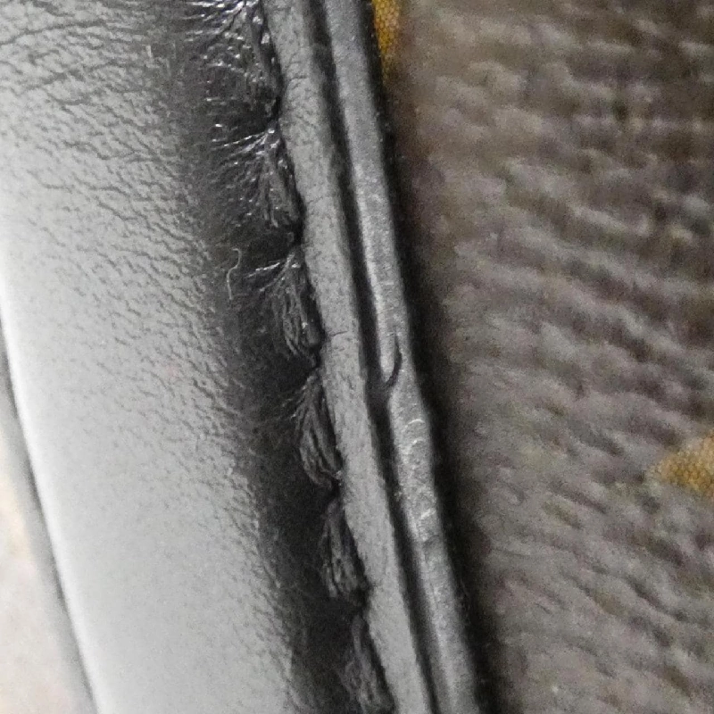 Túi xách cuối tuần Monogram Macassar PM M45734 của Louis Vuitton 608488