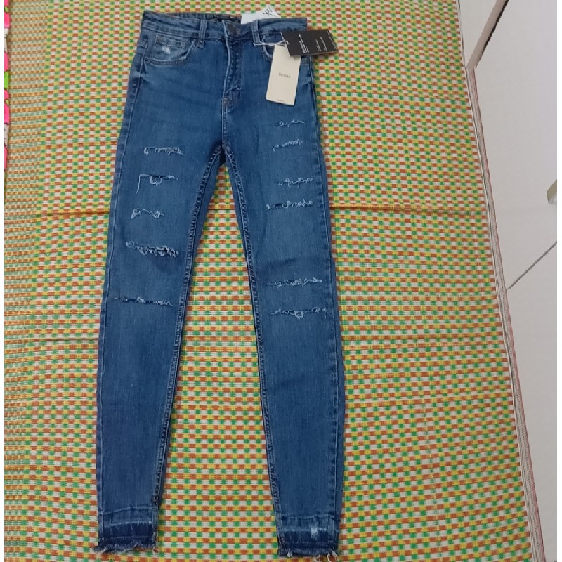 Quần jean (quần bò) nữ Bershka 26305