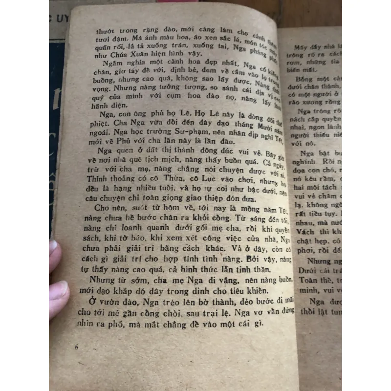 Lá ngọc cành vàng-Nguyễn Công Hoan 1000600