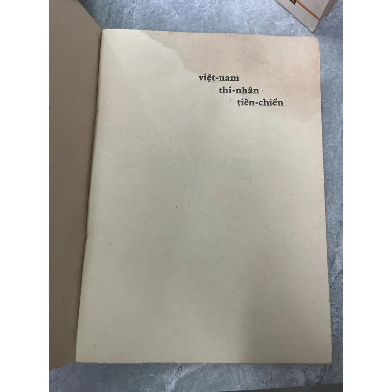 VIỆT NAM THI NHÂN TIỀN CHIẾN & KHUYNH HƯỚNG THI CA TIỀN CHIẾN - NGUYỄN TẤN LONG 717060
