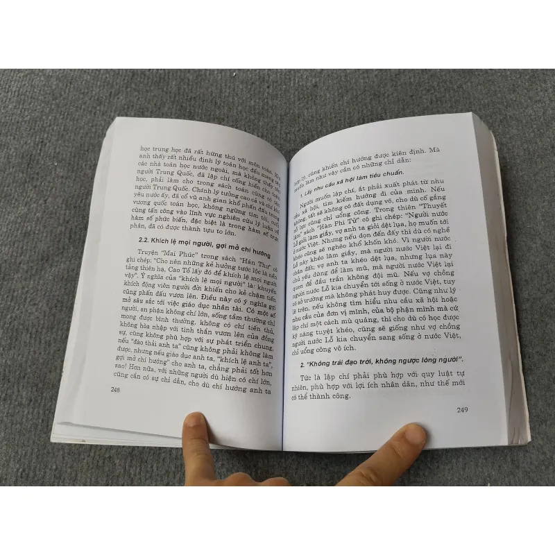 TUYỂN TẬP CAO XUÂN DỤC TẬP 1: NGƯỜI ĐỜI NÊN BIẾT (NHÂN THẾ TU TRI) 717941