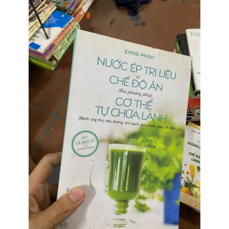 Sách nước ép trị liệu và chế độ ăn theo phương pháp cơ thể tự chữa lành 308286