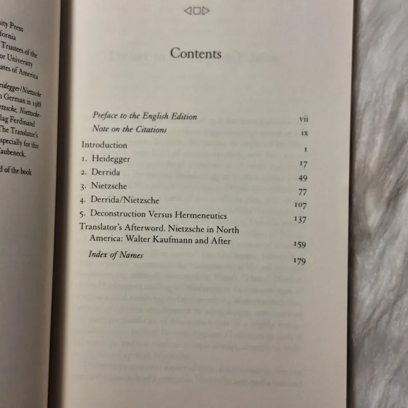 Ernst Behler - Confrontations: Derrida, Heidegger, Nietzsche 957089