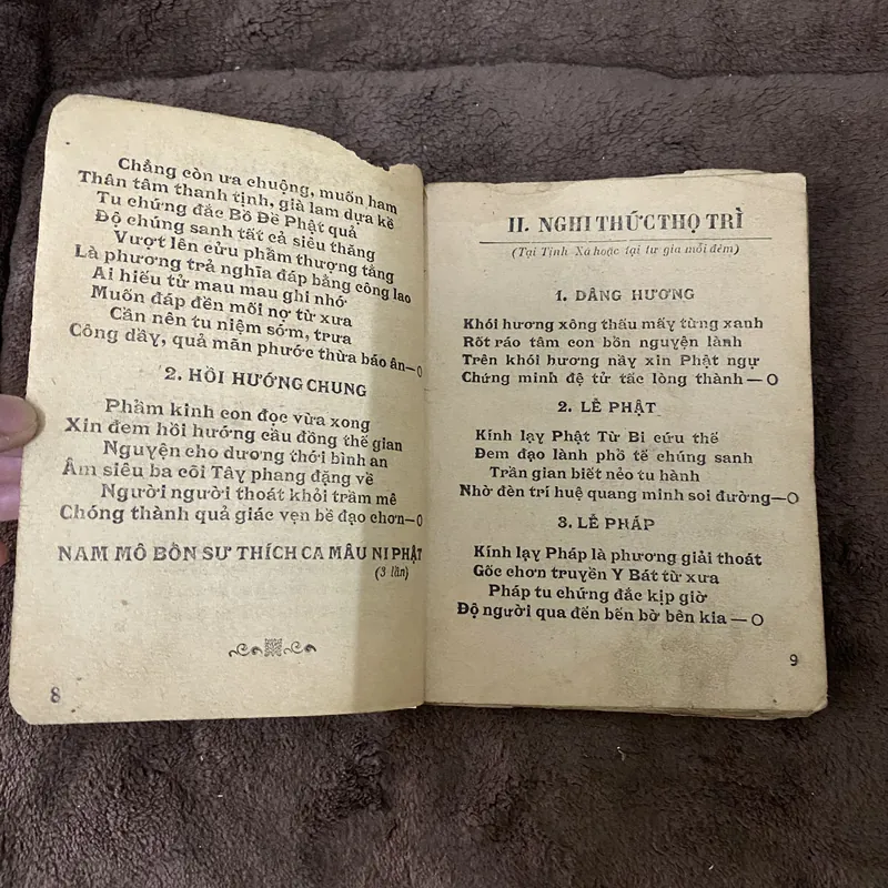 Nghi thức tụng niệm (Phật giáo trước 1975)  627344