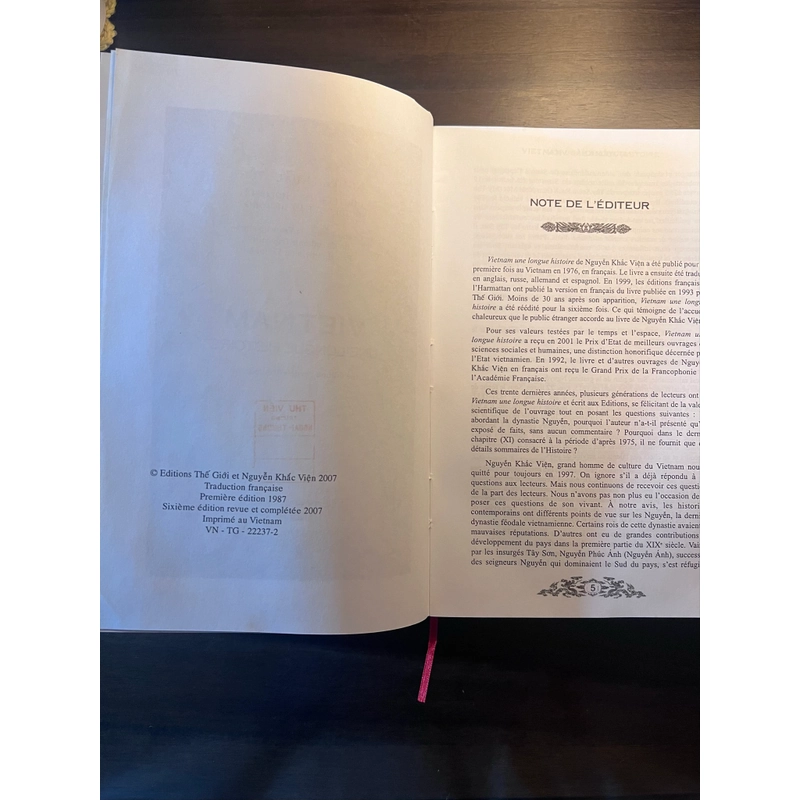 📖 Vietnam une longue histoire (sách tiếng Pháp)   539632