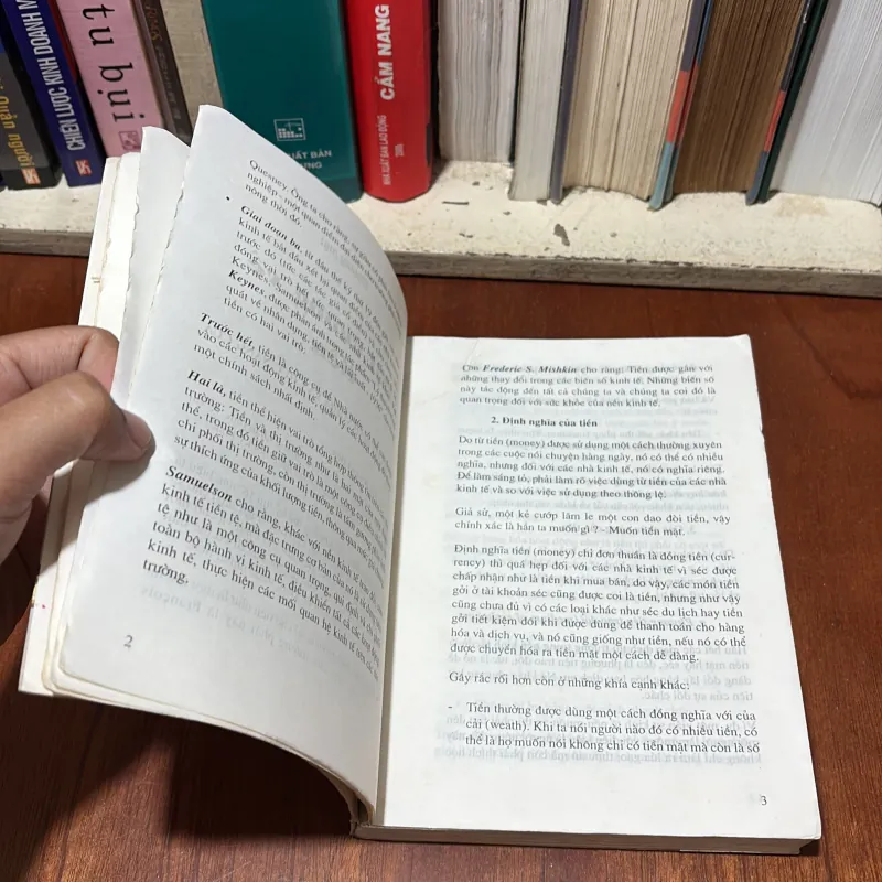 II Sách Kinh Tế: Tiền Tệ Và Ngân Hàng - PGS.TS. Lê Văn Tề, TS. Ngô Hướng - 2000 778177