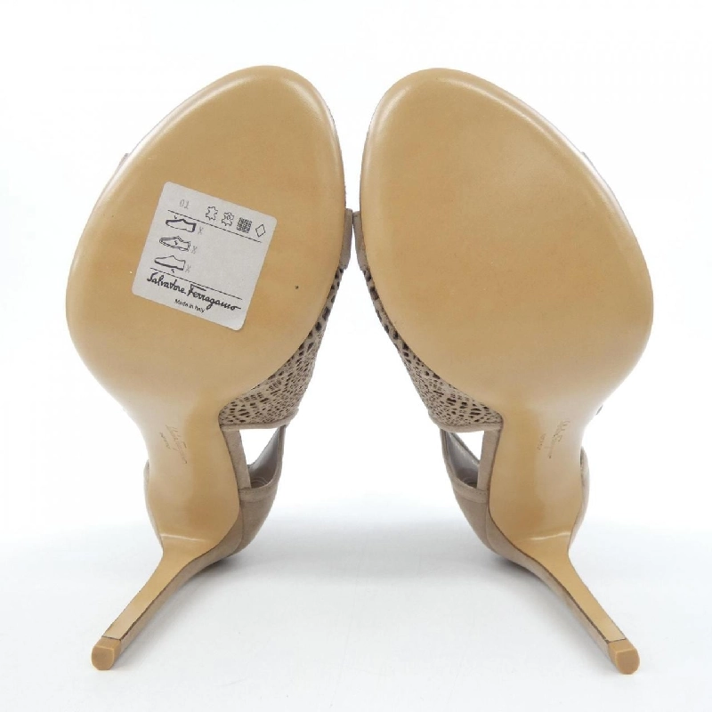 Giày SALVATORE FERRAGAMO - Hàng hiệu Authentic 828679