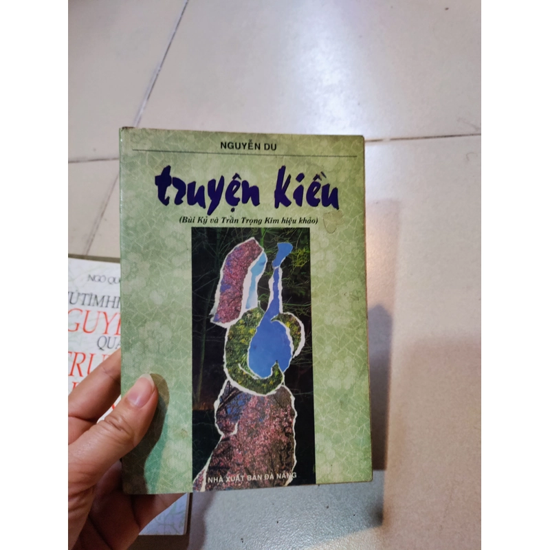 18 cuốn sách về Truyện Kiều của Nguyễn Du 444677