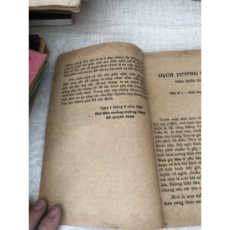 Giúp tìm hiểu những bài văn thơ cổ trong chương trình lớp 9 GDCD 995236