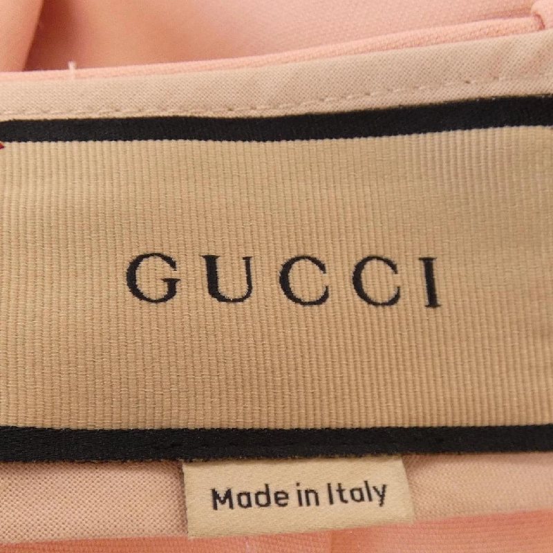 Quần short GUCCI - Hàng hiệu Authentic 824238