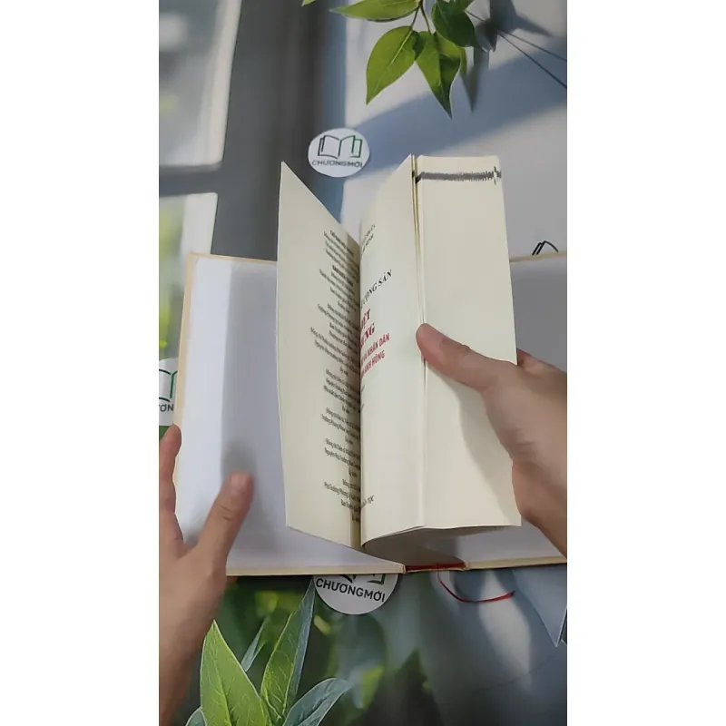 [MIỄN PHÍ BỌC SÁCH] Những Chiến Sĩ Cộng Sản Hào Kiệt Kiên Trung 2 990340