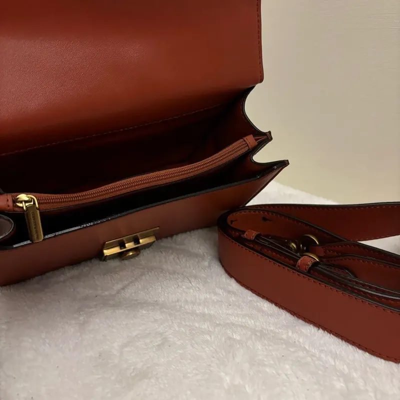 Túi Charles and Keith shoulder bag nâu da bò 393206