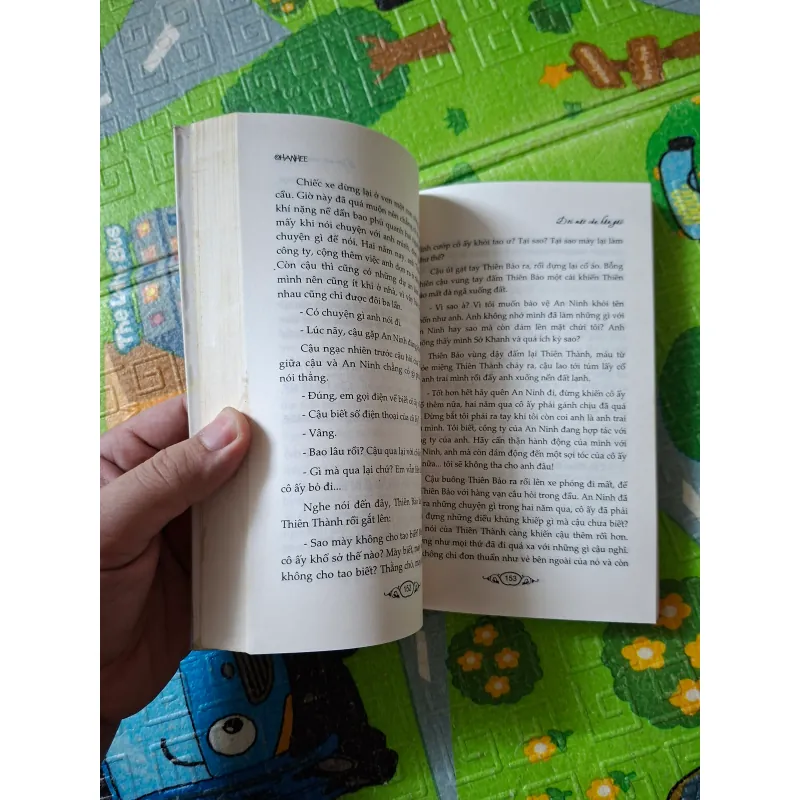 Đôi Mắt Của Hầu Gái 1022506