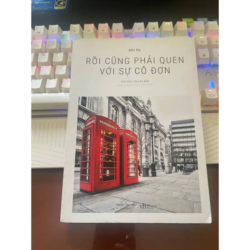 Rồi ai cũng phải quen với sự cô đơn 1029606