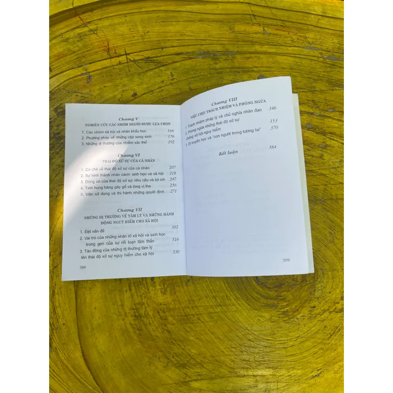 DI TRUYỀN HỌC THÁI ĐỘ XỬ SỰ VÀ TỘI PHẠM- N. DOUBININE- I.KARPIETS-V.KOUDRIAVTSEV 729156