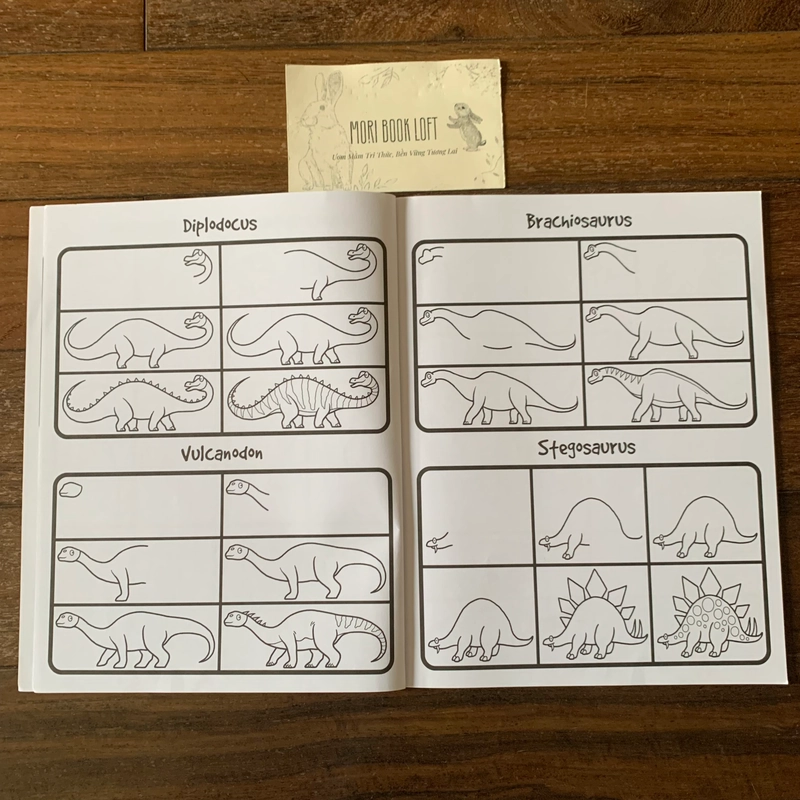 Sách tô màu ngoại văn How to Draw 101 Dinosaurs, Used, rách trang cuối 532108