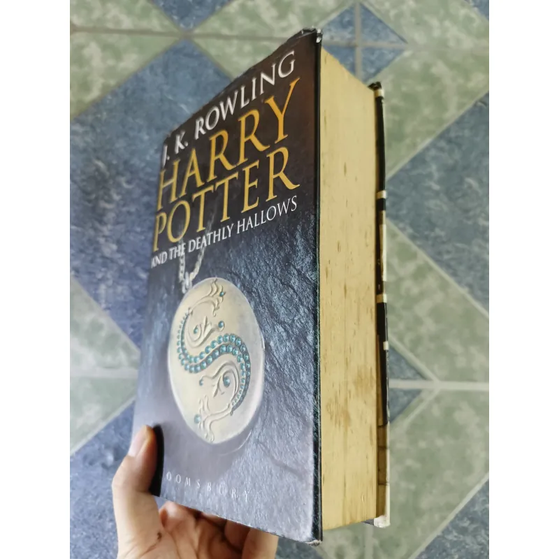 Harry Potter and the deathly hallows - J. K. Rowling 791646