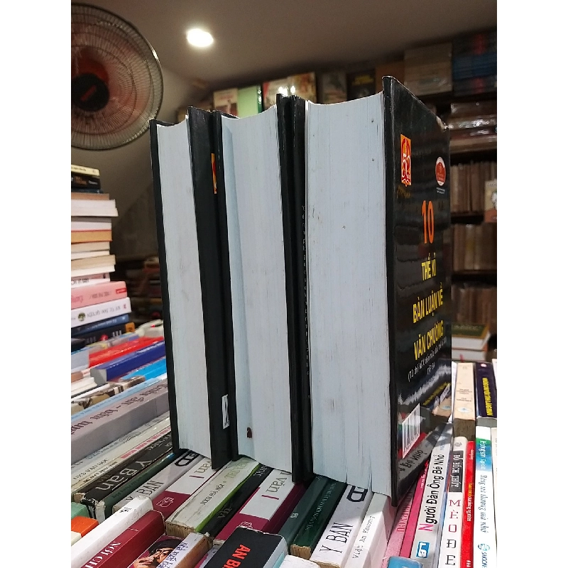 10 thế kỉ bàn luận về văn chương - Từ thế kỉ X đến nửa đầu nửa thế kỉ XX 777166