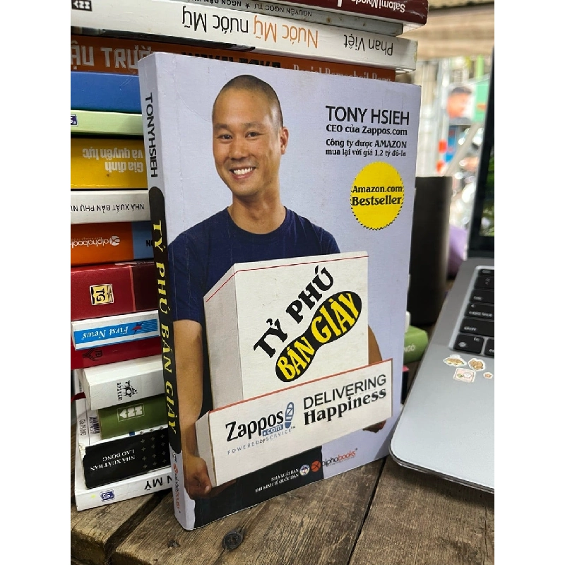 Tỷ phú bán giày - Tony Hsieh 127328