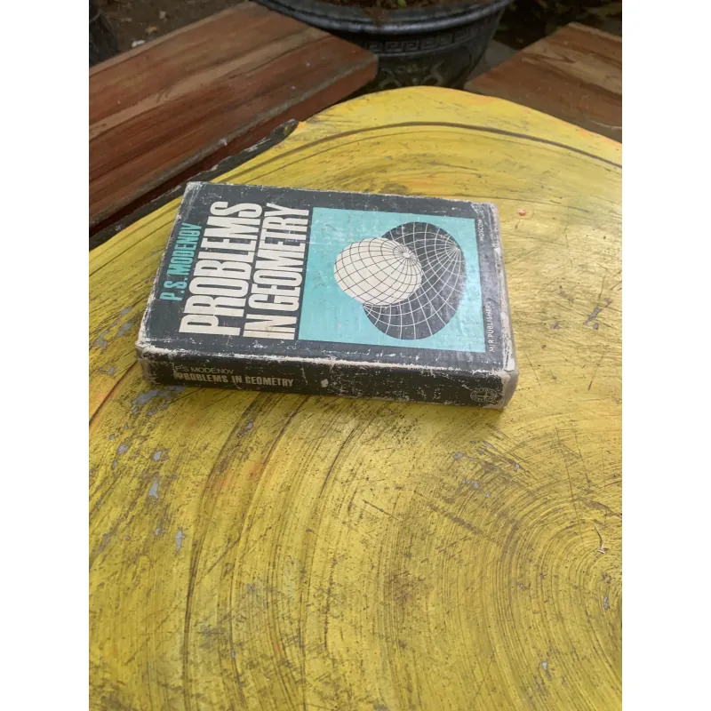 PROBLEMS IN GEOMETRY - P.S. MODENOV 760970