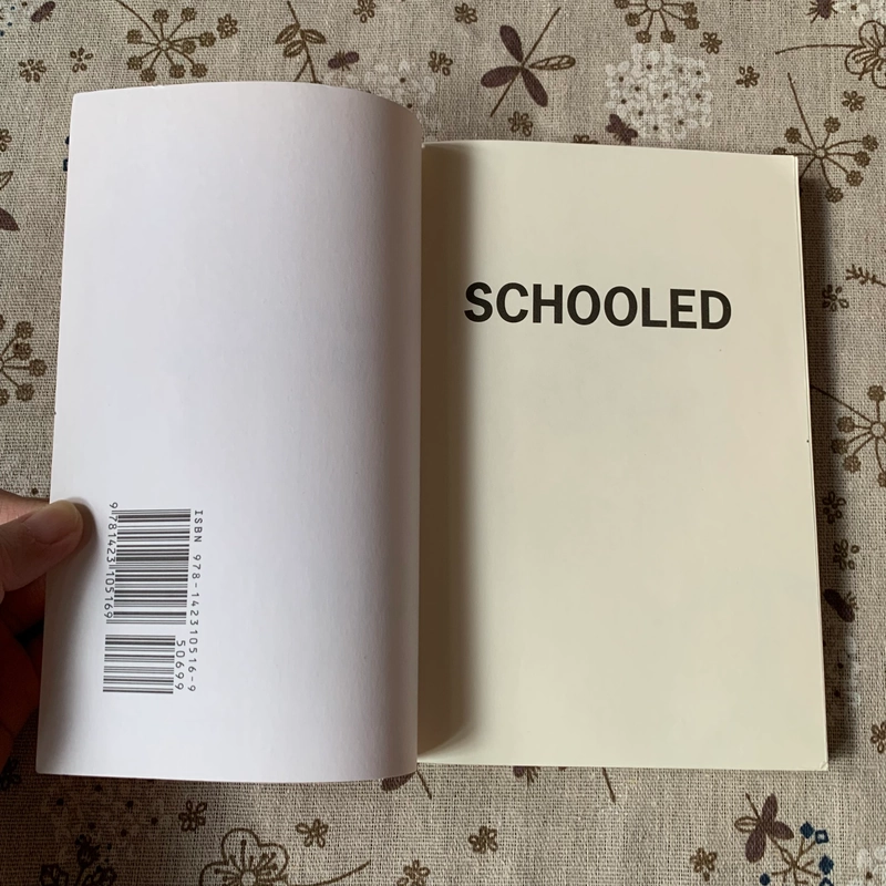 Sách ngoại văn Schooled, Used, Chapter Book For Kids 444139