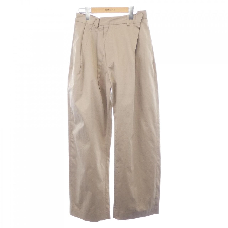 Quần MM6 S52KA0534 - Hàng hiệu Authentic 820920