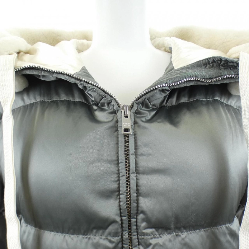 Áo khoác lông vũ PRADA với logo hình tam giác 29W117 R202 R0K - Hàng hiệu Chính hãng 816618