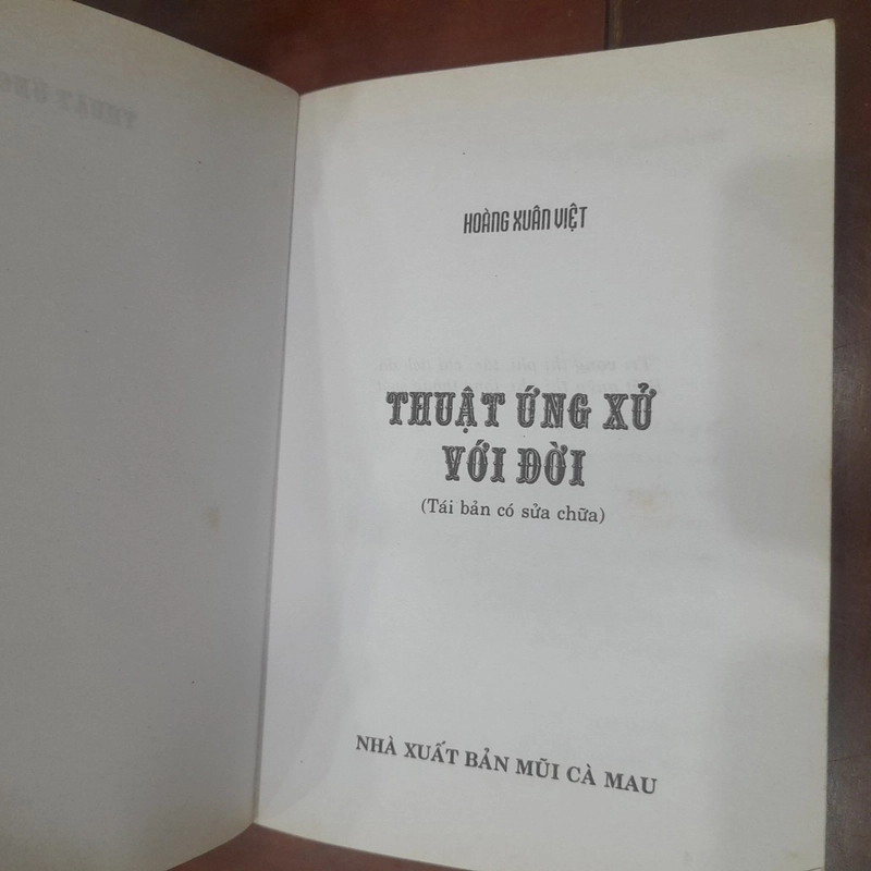 Hoàng Xuân Việt - THUẬT ỨNG XỬ VỚI ĐỜI 547972