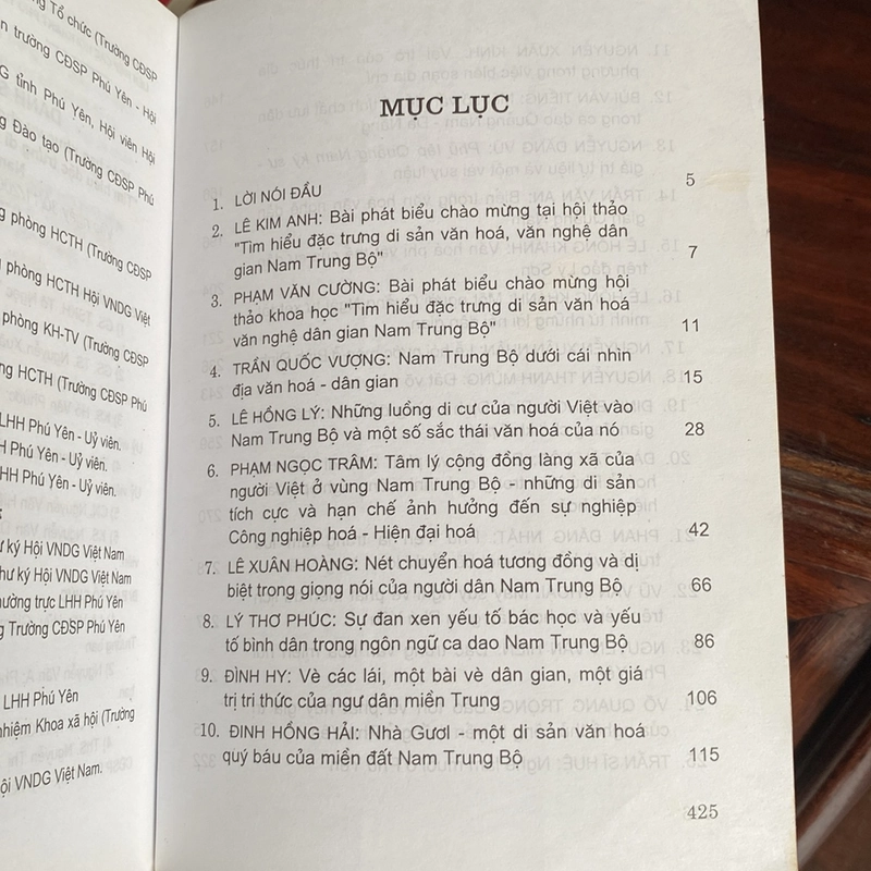 TÌM HIỂU ĐẶC TRƯNG DI SẢN VĂN HÓA DÂN GIAN NAM TRUNG BỘ (XB 2005) 502630