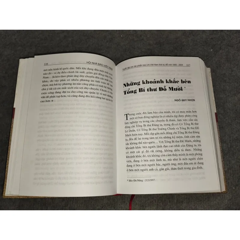 TUYỂN TẬP TÁC PHẨM BÁO CHÍ VIỆT NAM THỜI KỲ ĐỔI MỚI 1985 - 2004 TẬP II 701099