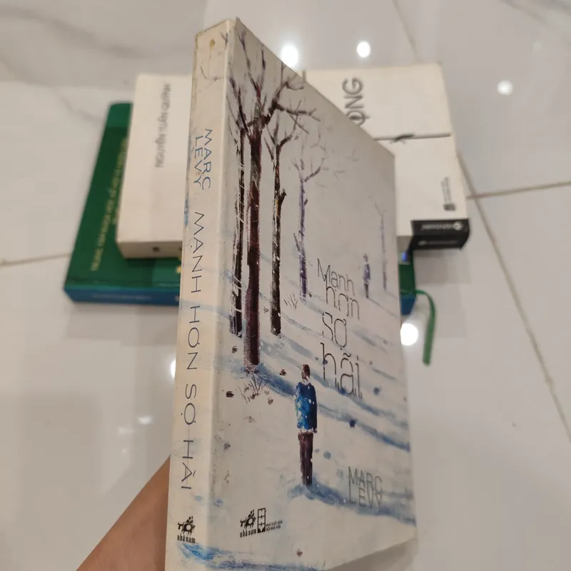 Mạnh hơn sợ hãi 574327
