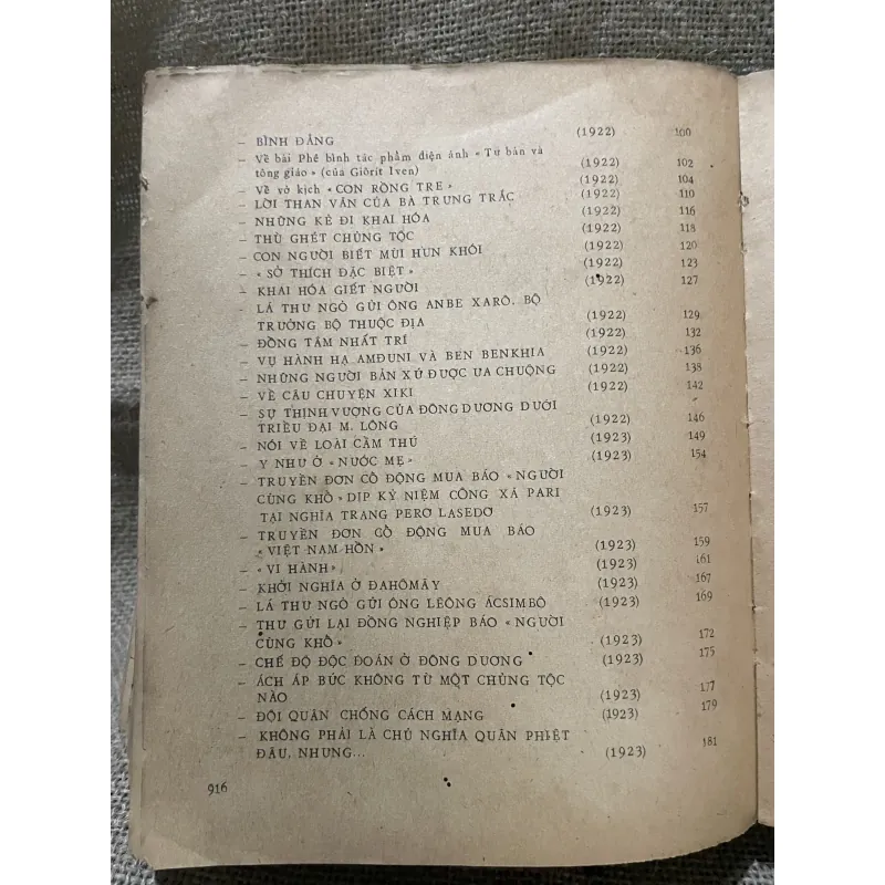 Trong tập văn học tập 36- thơ văn Hồ Chí Minh - 920 trang  958660