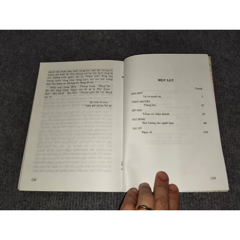 LÁ CỜ QUYẾT TỬ 993103