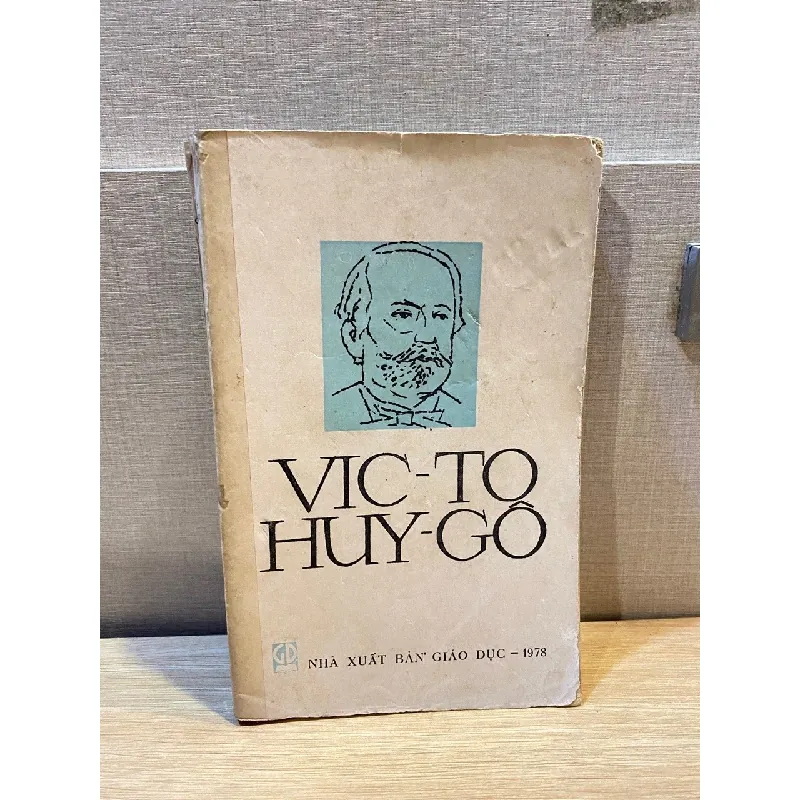 Vic-to Huy-gô - Phùng Văn Tửu biên soạn 559294