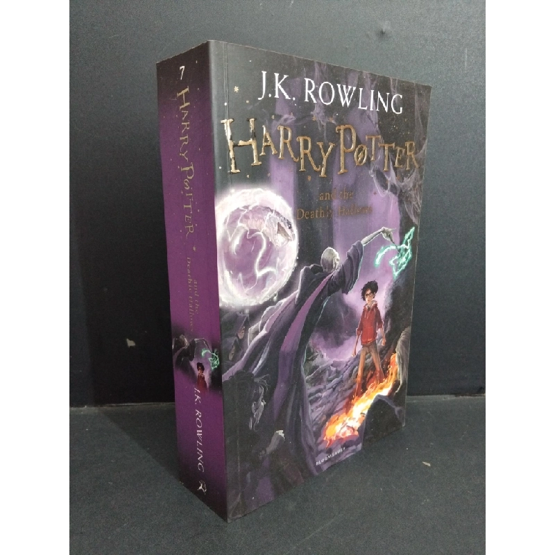 Harry Potter and the deathly hallows mới 90% bẩn bìa, ố vàng HCM1712 J.K. Rowling NGOẠI VĂN Oreka-Blogmeo 368030