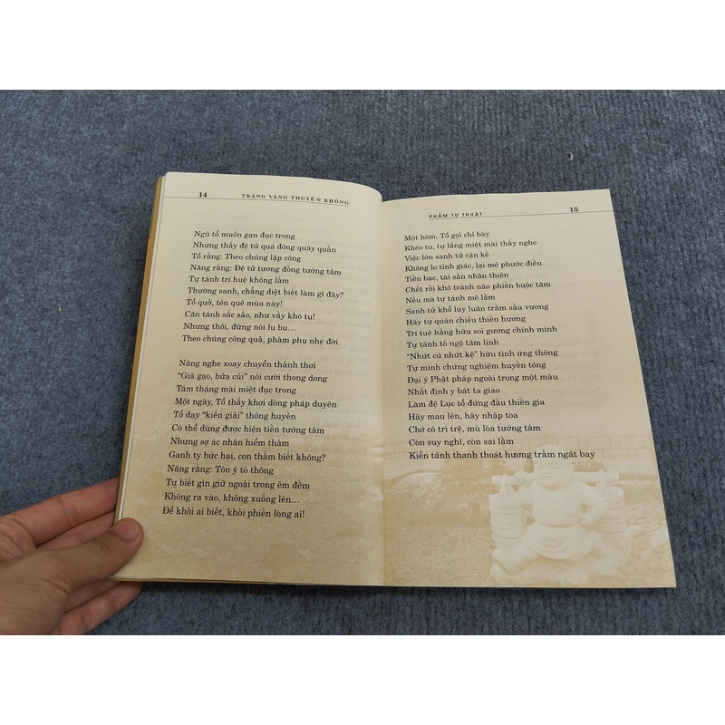 TRĂNG VÀNG THUYỀN KHÔNG 494723