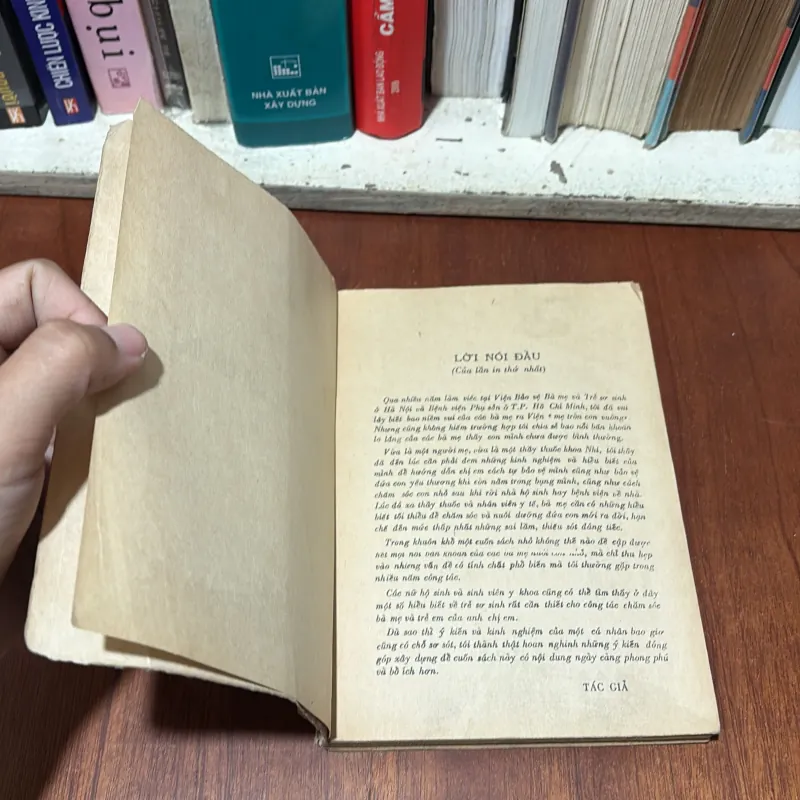 II Sách Làm Mẹ: Các Bà Mẹ Nuôi Con Cần Biết - BS. Lê Diễm Hương - 1986 756697