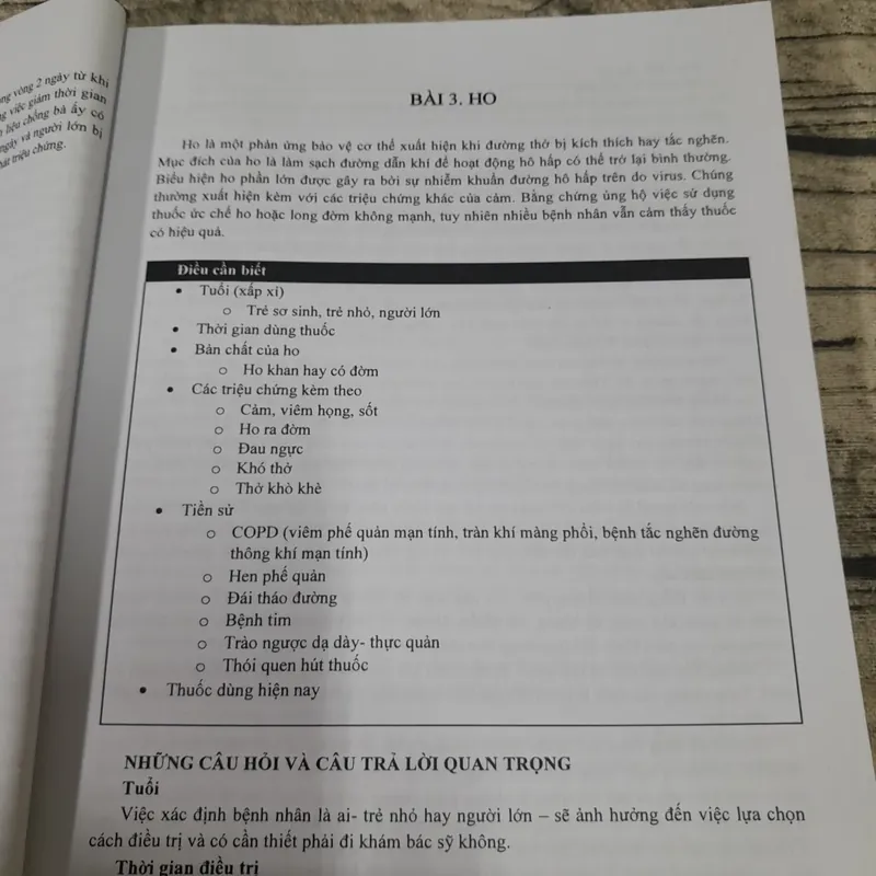 Các triệu chứng ở nhà thuốc. Hướng dẫn xử lý. Ấn bản tiếng Việt. Alison Blenkknsopp 602657