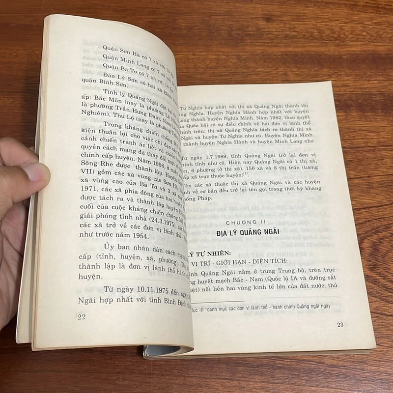 II Sách Địa Phương: Quảng Ngãi _ Đất Nước, Con Người, Văn Hoá - 1997 507630