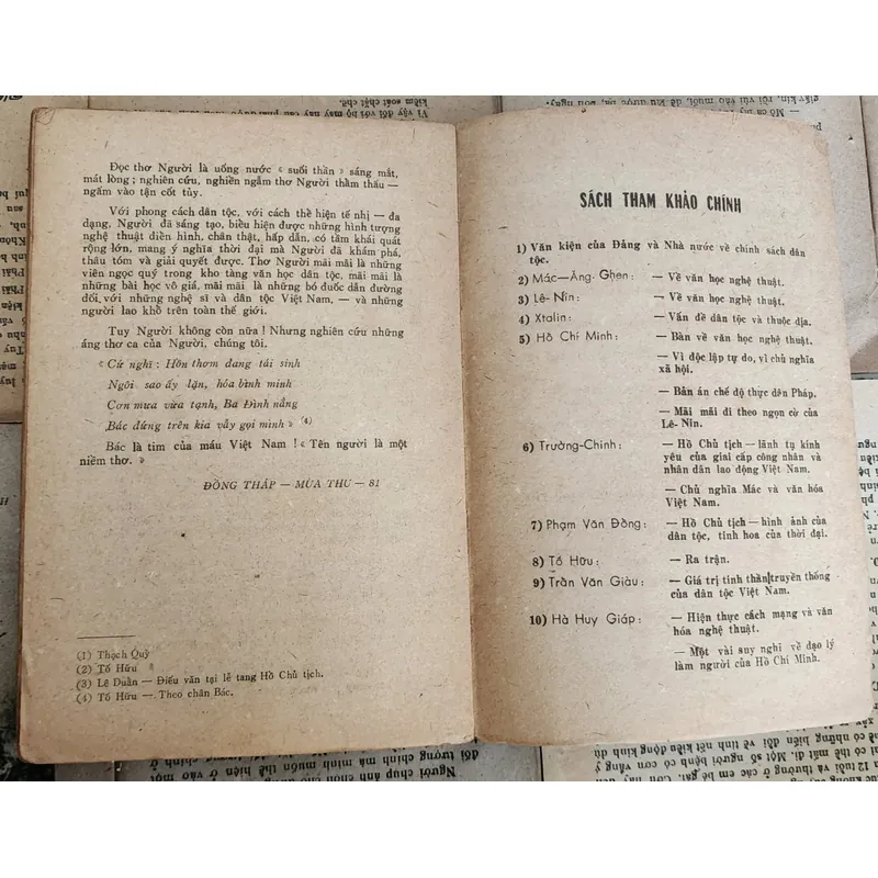 Vấn đề dân tộc trong thơ ca Hồ chủ tịch - Giáo sư Hoàng Như Mai chủ biên 708026