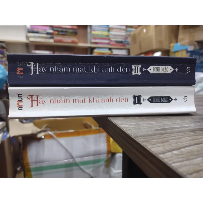 Sách: Hãy nhắm mắt khi anh đến - TG: Đinh Mặc (Trọn bộ 2 tập) (B2) 935065
