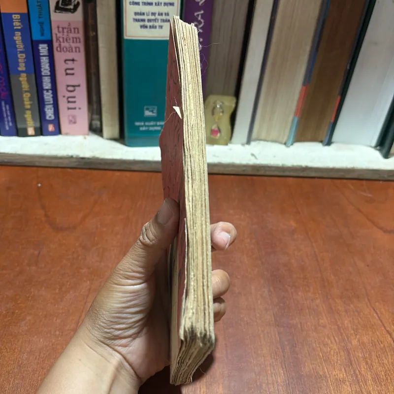 [Sách 8x] - II Sưu Tầm: Buổi Đầu Thử Thách - Đào Phương - 1983 934722