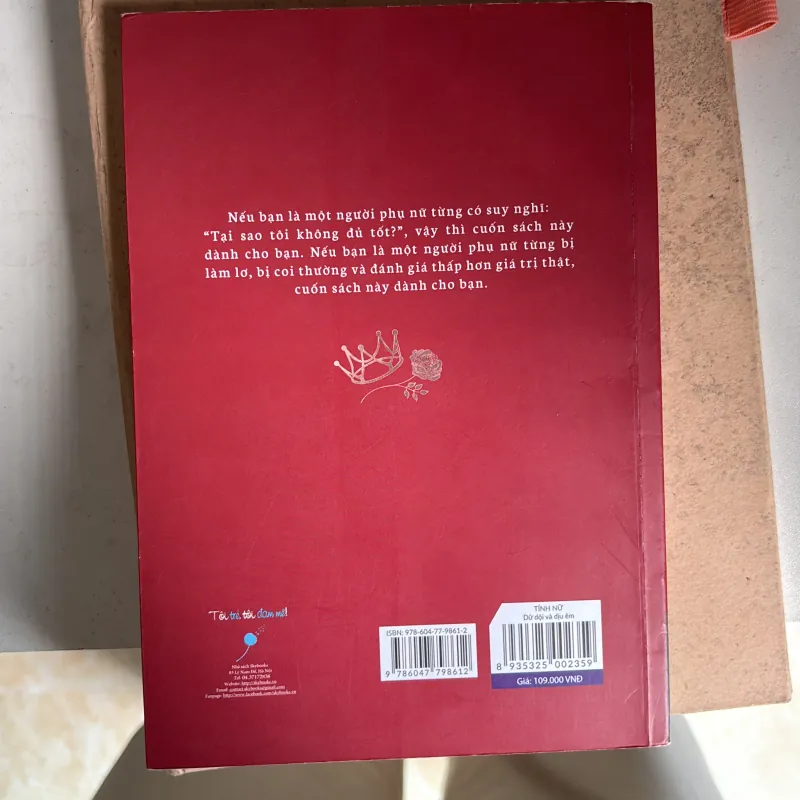 Tính nữ dữ dội và dịu êm 991609