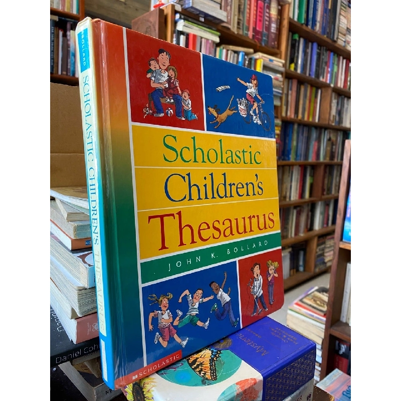 Scholastic Children’s Thesaurus - John K. Bollard 731642