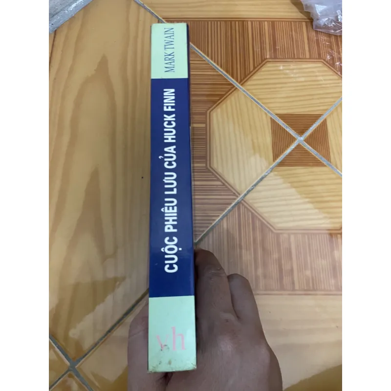 Những cuộc phiêu lưu của Huck Finn - bìa cứng 1040451