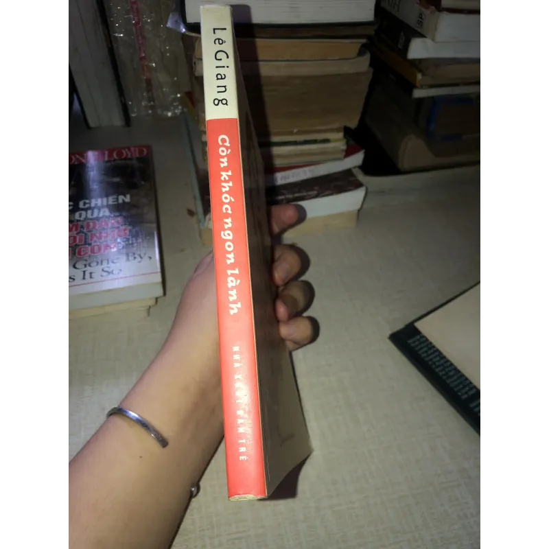 Còn Khóc Ngon Lành - Lê Giang 934678