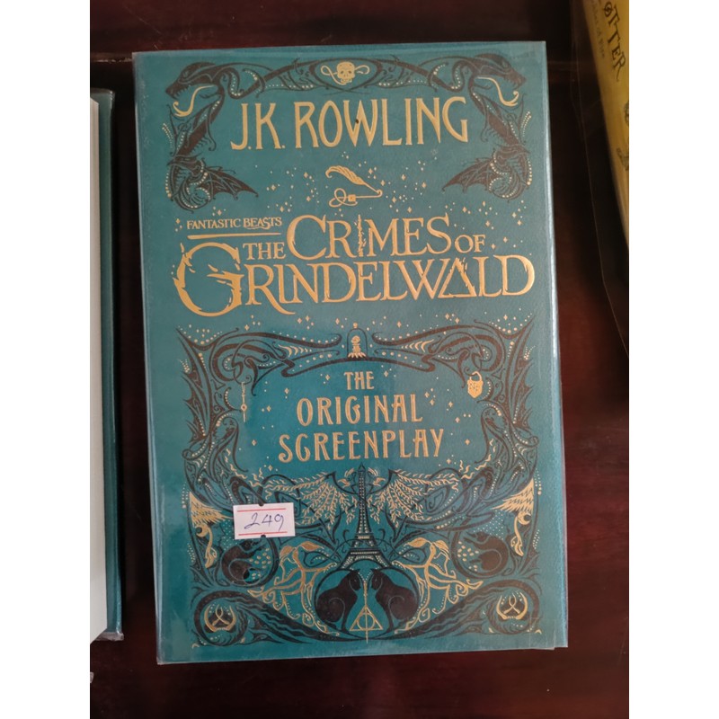 The Crimes Of Grindelwald - Original Screenplay hardback 195328