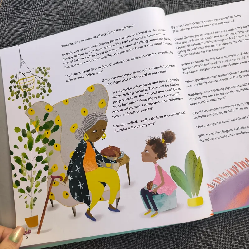 (Bìa cứng, khổ to, tiếng Anh) Queen Elizabeth: A Platinum Jubilee Celebration 695935